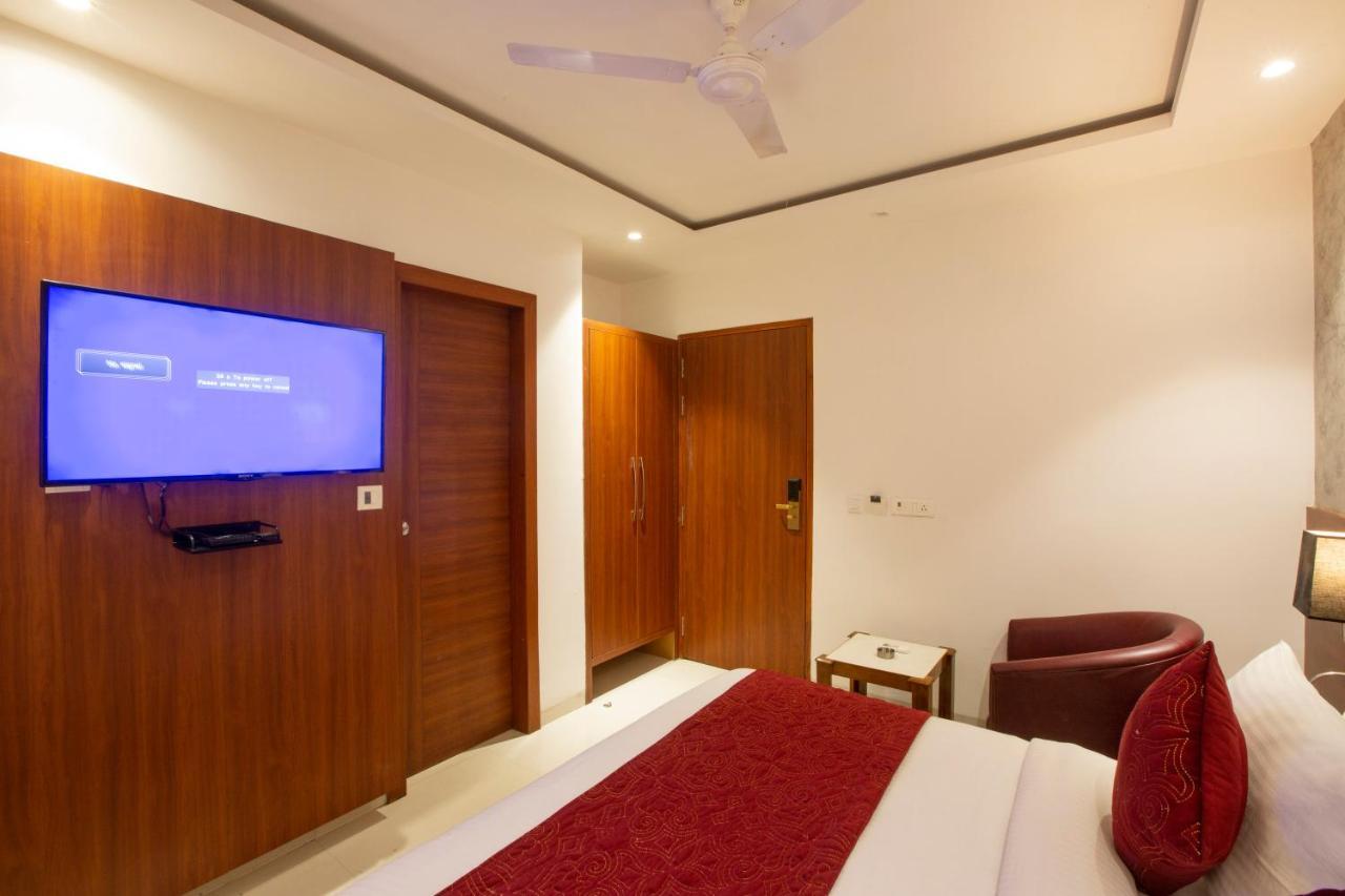 Hotel Arch Suites - Near Aerocity New Delhi Ngoại thất bức ảnh
