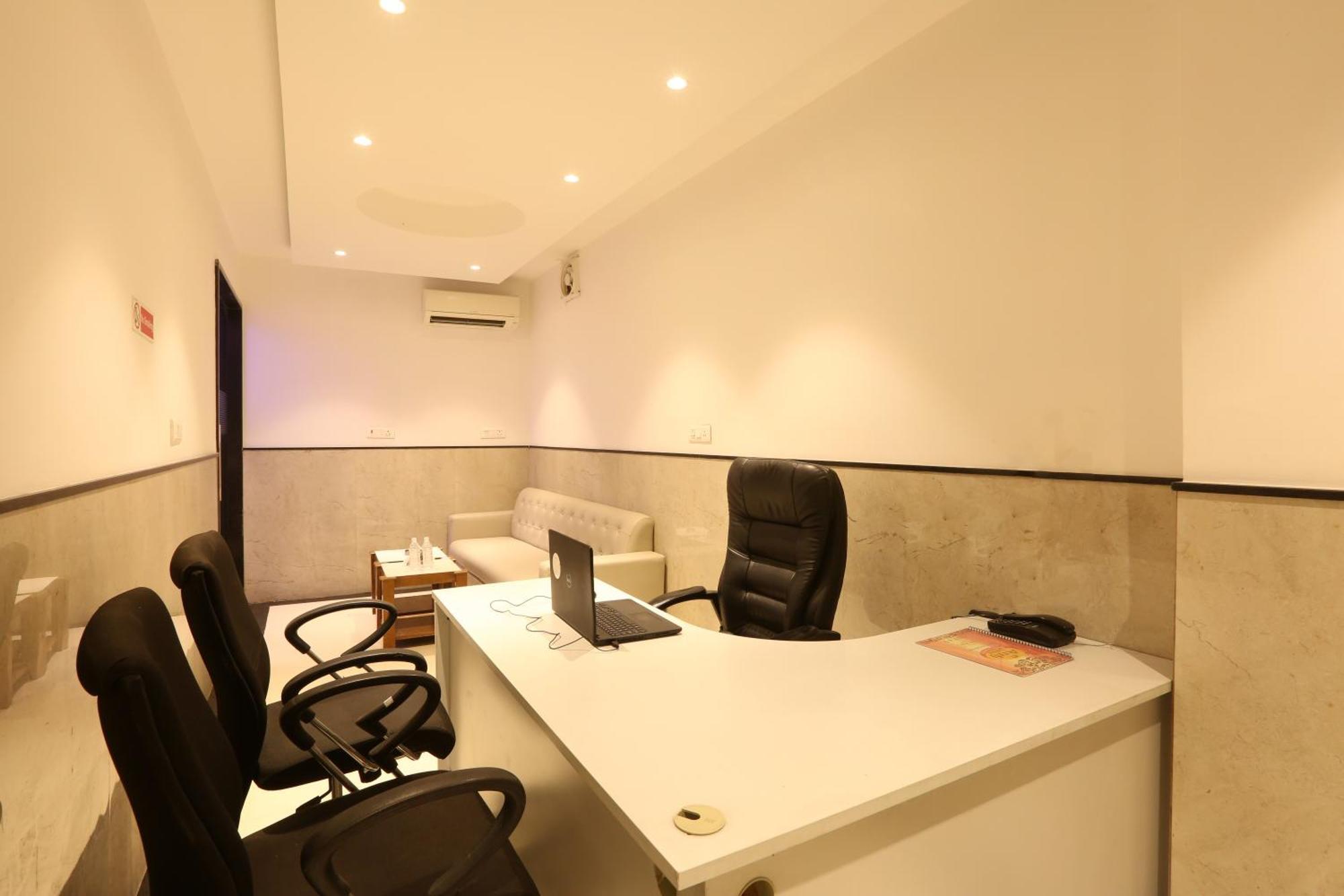 Hotel Arch Suites - Near Aerocity New Delhi Ngoại thất bức ảnh