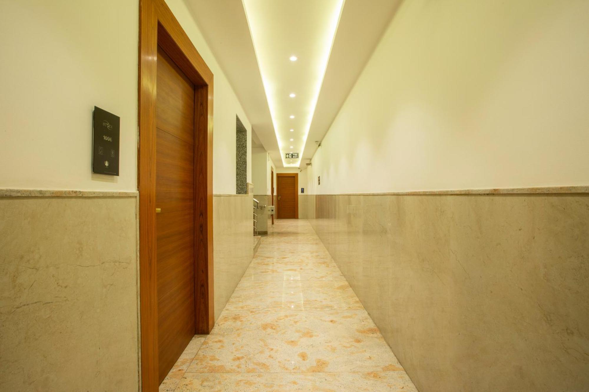 Hotel Arch Suites - Near Aerocity New Delhi Ngoại thất bức ảnh