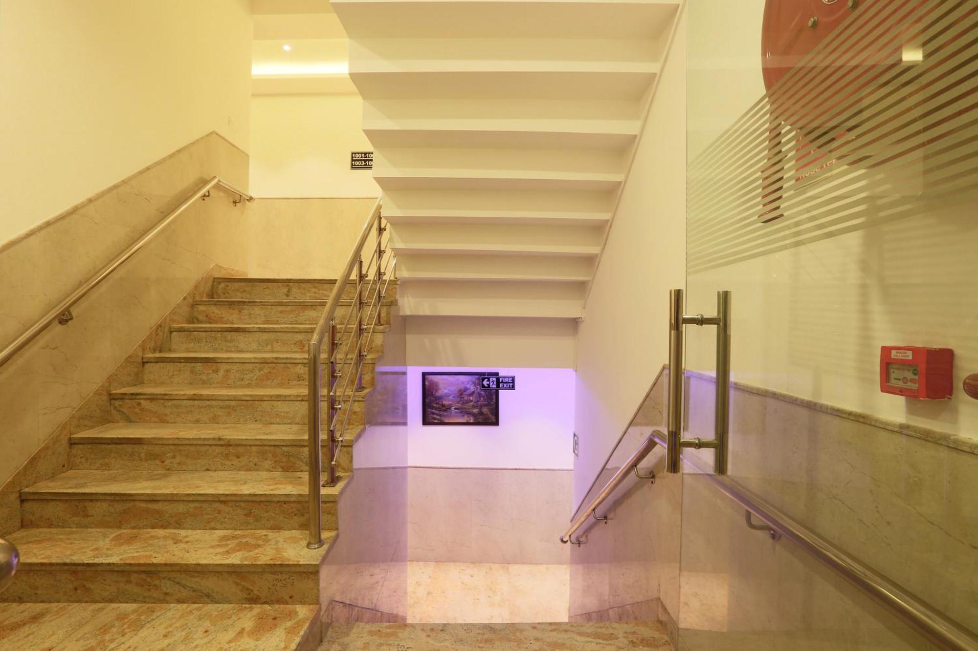 Hotel Arch Suites - Near Aerocity New Delhi Ngoại thất bức ảnh