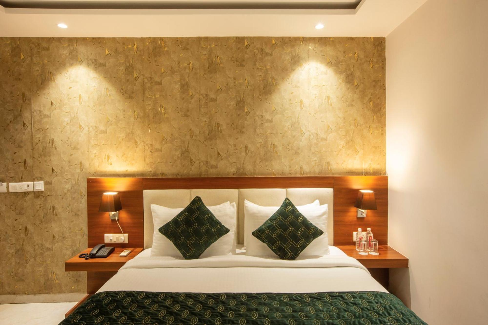 Hotel Arch Suites - Near Aerocity New Delhi Ngoại thất bức ảnh