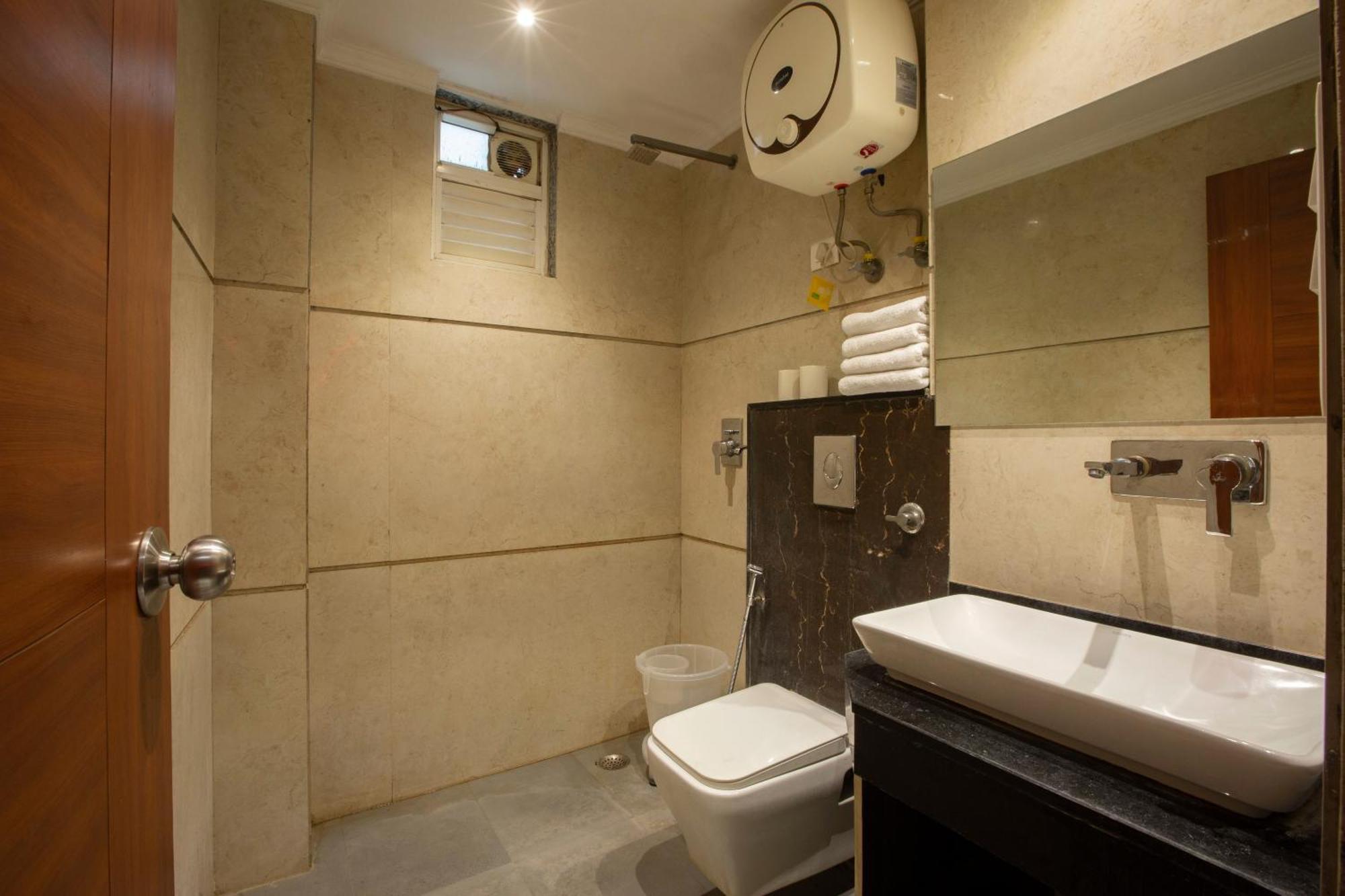 Hotel Arch Suites - Near Aerocity New Delhi Ngoại thất bức ảnh